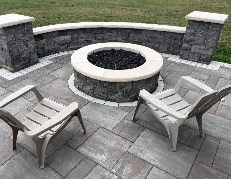 Boardwalk-Elite-Pike-Place_Courtyard-Granite_RC-Charlotte-Tan_Shultz-Outdoor-Reno_BAS_1-tu-ebb65a19-1920w